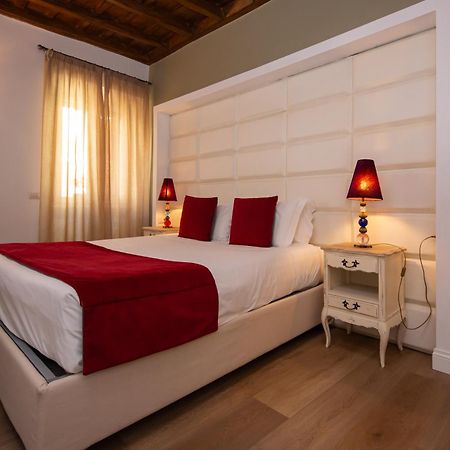 Town House Spagna- Luxury Rooms With Jacuzzi Bath Rzym Zewnętrze zdjęcie