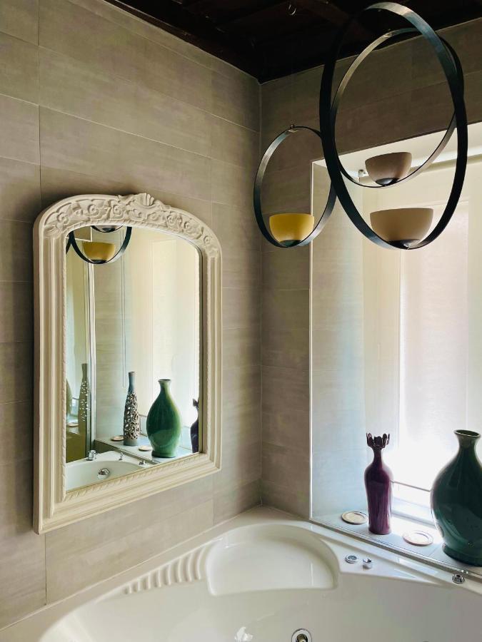 Town House Spagna- Luxury Rooms With Jacuzzi Bath Rzym Zewnętrze zdjęcie