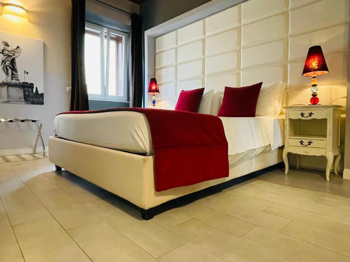 Town House Spagna- Luxury Rooms With Jacuzzi Bath Rzym Zewnętrze zdjęcie