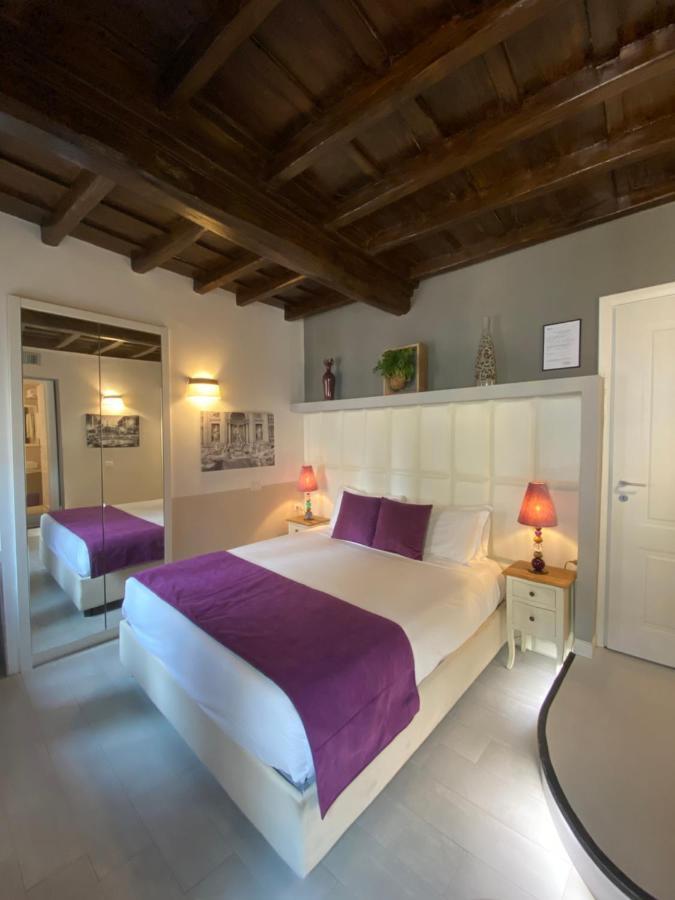 Town House Spagna- Luxury Rooms With Jacuzzi Bath Rzym Zewnętrze zdjęcie