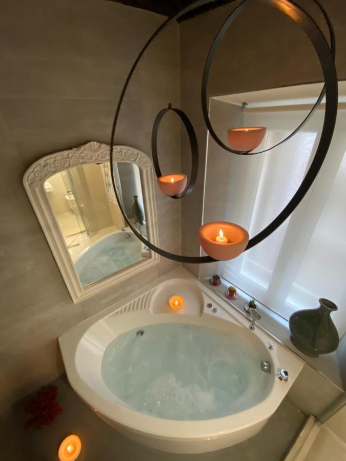 Town House Spagna- Luxury Rooms With Jacuzzi Bath Rzym Zewnętrze zdjęcie