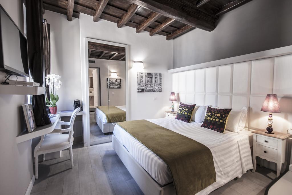 Town House Spagna- Luxury Rooms With Jacuzzi Bath Rzym Zewnętrze zdjęcie