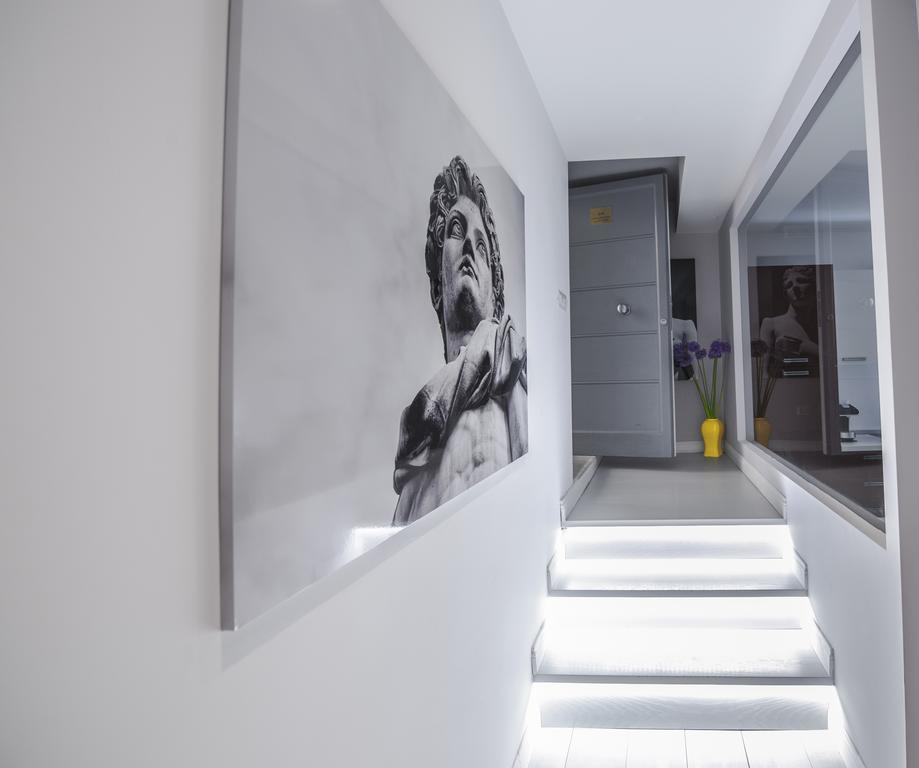 Town House Spagna- Luxury Rooms With Jacuzzi Bath Rzym Zewnętrze zdjęcie
